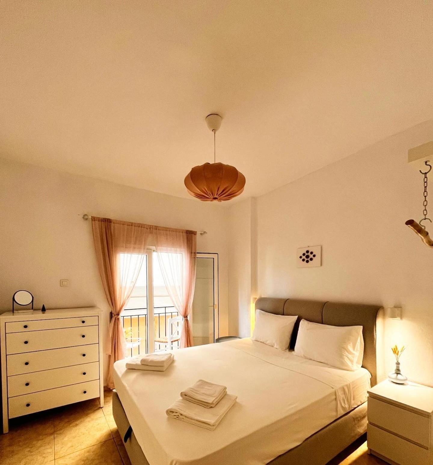 Lucy'S Guest House Skiathos-stad Buitenkant foto